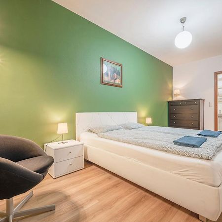 Modern Apartment With Garage Budapest Ngoại thất bức ảnh