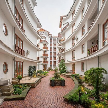 Modern Apartment With Garage Budapest Ngoại thất bức ảnh
