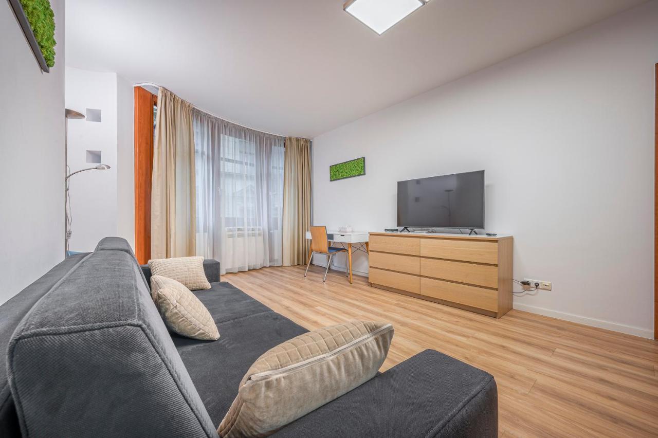 Modern Apartment With Garage Budapest Ngoại thất bức ảnh