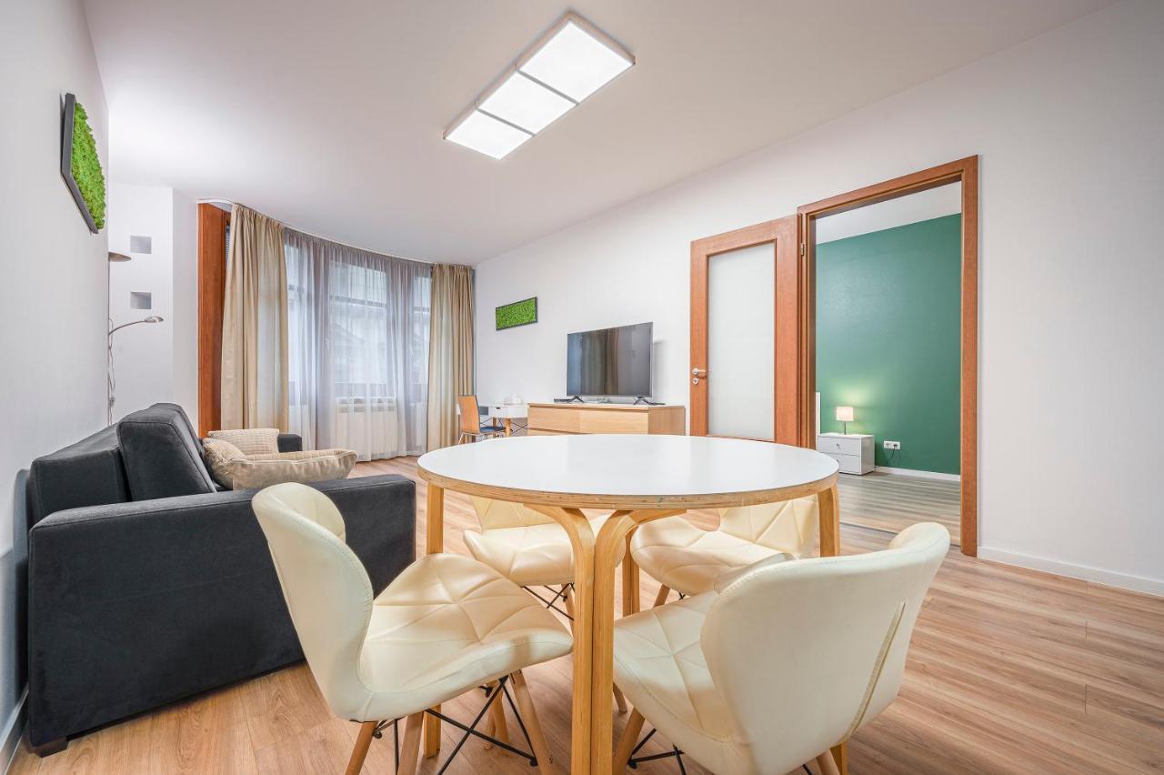 Modern Apartment With Garage Budapest Ngoại thất bức ảnh