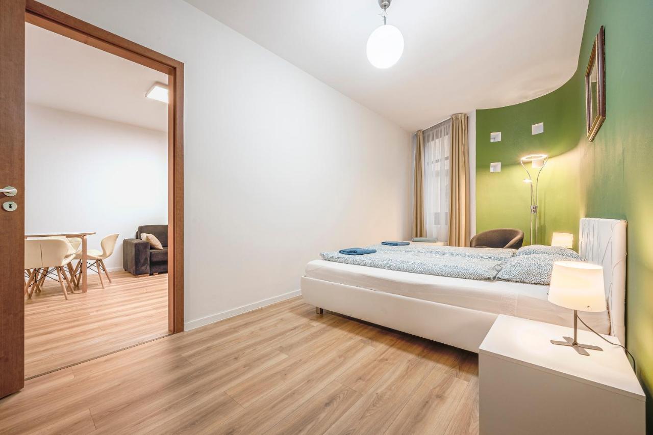 Modern Apartment With Garage Budapest Ngoại thất bức ảnh